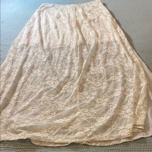 Above The Knee Cream Lace Maxi Skirt